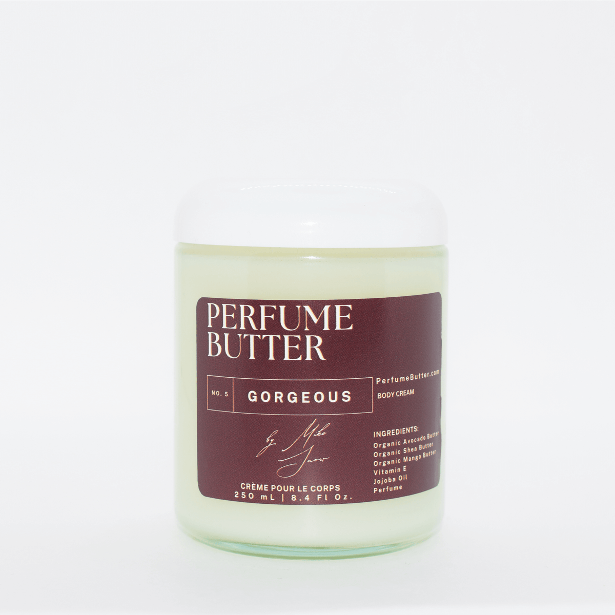 GORGEOUS luxury candle in glass jar – elegant fragrance